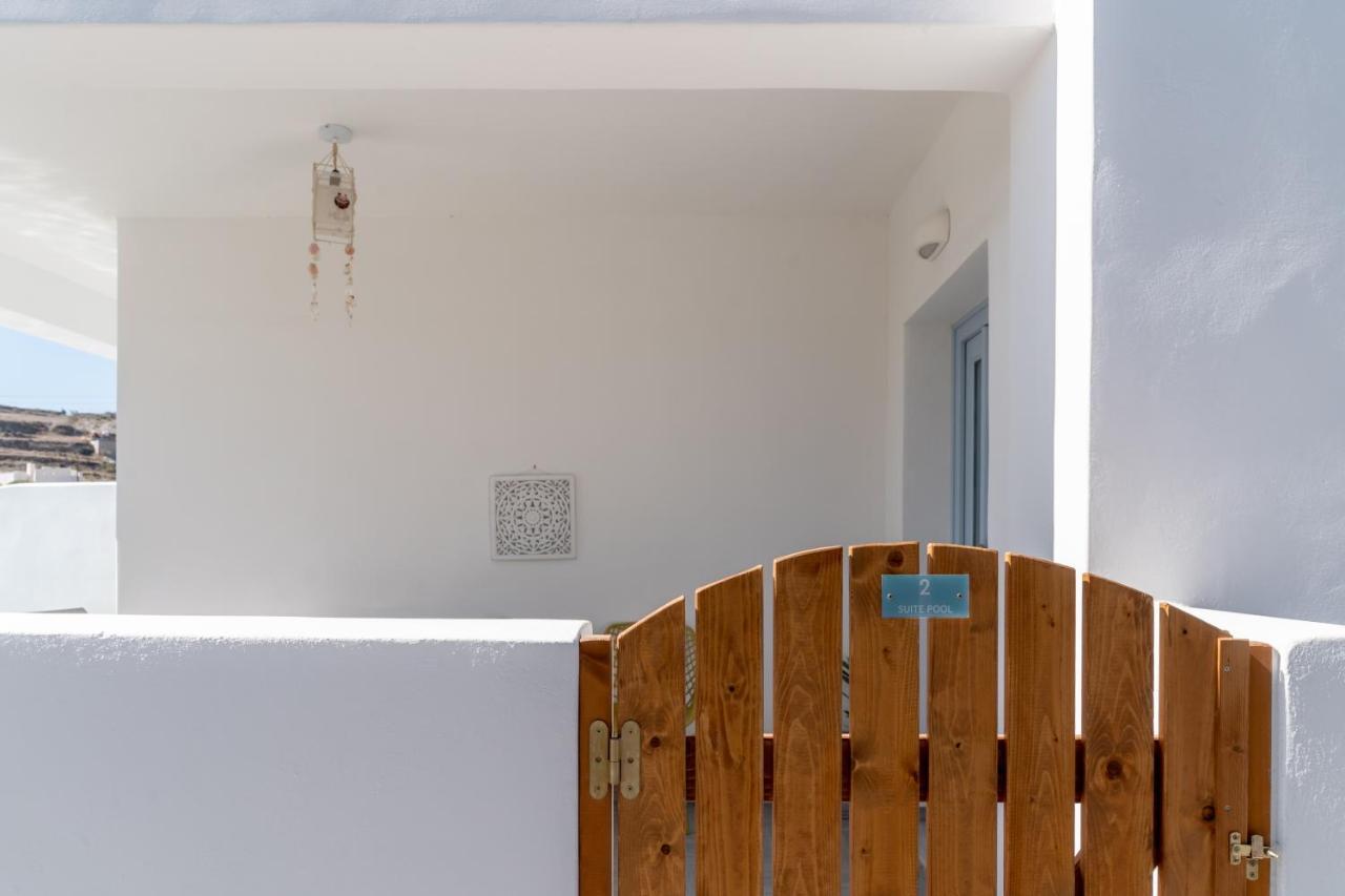 Santorossa Luxury Villas Emporio  Exterior foto