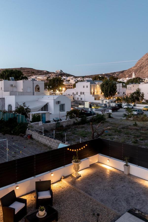 Santorossa Luxury Villas Emporio  Exterior foto